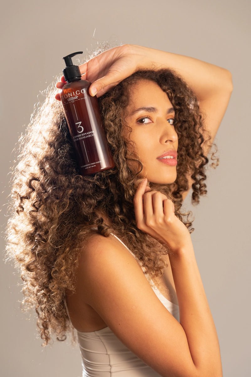 Descubre el shampoo para cabello rizado